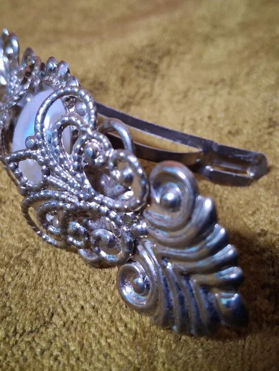 Vintage Barrette Hair Clip Silver Ornate Filligree Faux Pearl Korea 4" - Picture 2 of 13